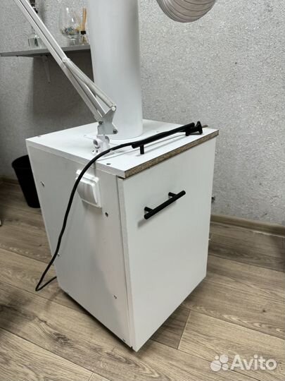 Вытяжка для маникюра и педикюра