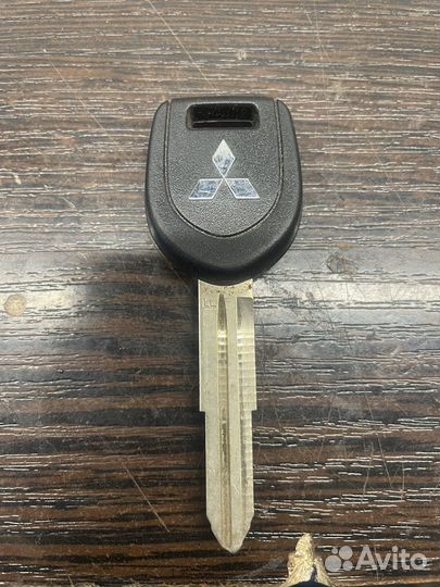Заготовка ключа Mitsubishi