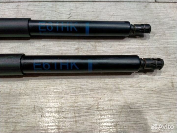 Амортизатор багажника Bmw 525I E61 N52B25 05/2006