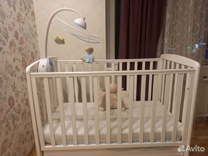 Мобиль на кроватку chicco