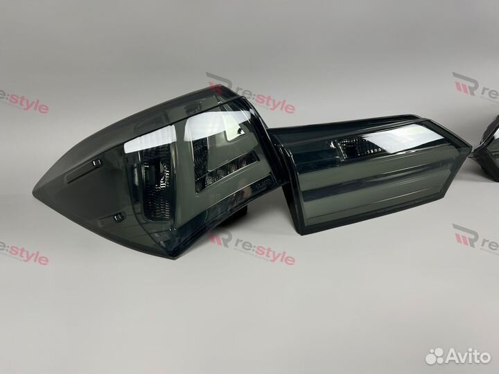 Стопы Toyota Corolla 180 16-19г Дымчатые Vland