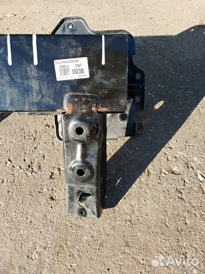 Усилитель бампера hyundai elantra cn7 64900-AA010