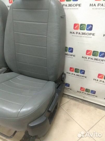 Комплект сидений Land Rover Freelander 2 L359 2.2