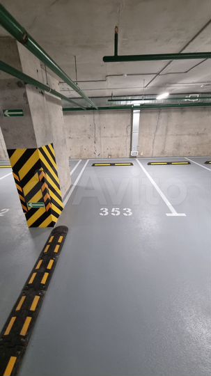 Машиноместо, 16 м²