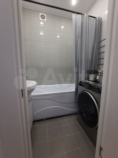 2-к. квартира, 56,8 м², 1/9 эт.