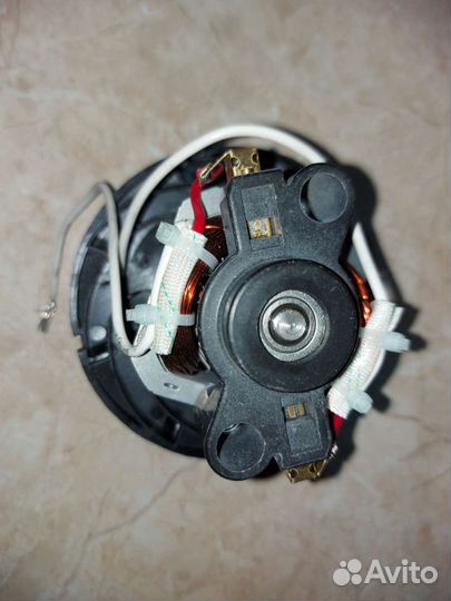 Двигатель для генератора сухого тумана