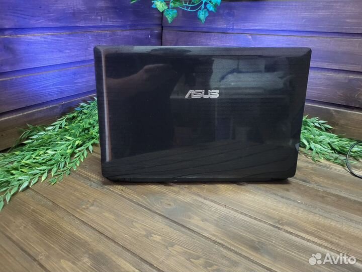 Игровой ноутбук Asus X53S