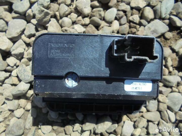 Кнопка Volvo Xc90 C 59 B5254T2 2005/12