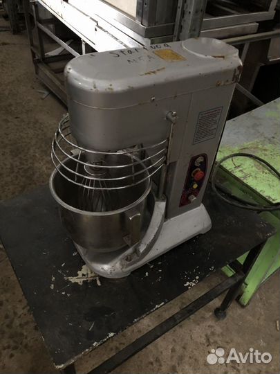 Миксер планетарный Starfood M5A