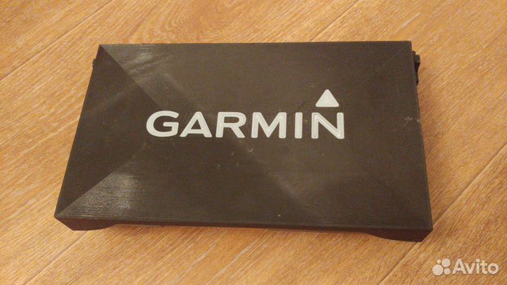 Крышка козырек Garmin Striker 7 sv фиксатор кабеля