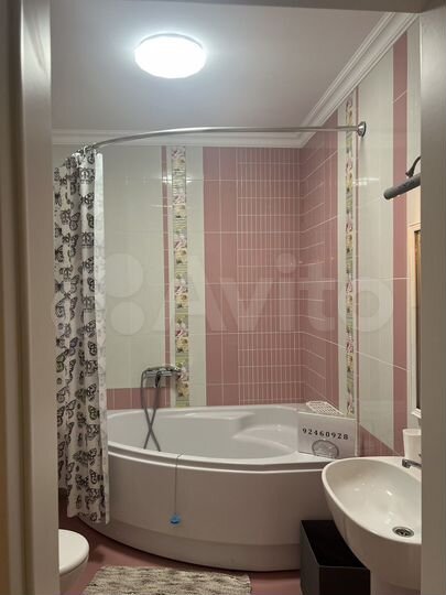 Дом 380 м² на участке 10 сот.