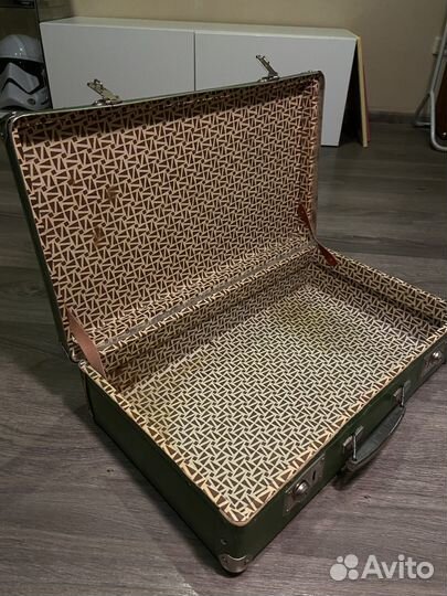 Винтажный Чемодан