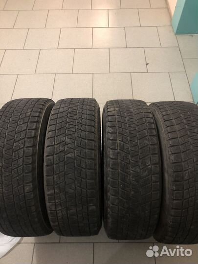 Bridgestone Blizzak DM-V1 215/65 R16 98R