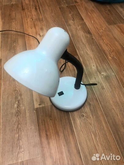 Лампа настольная