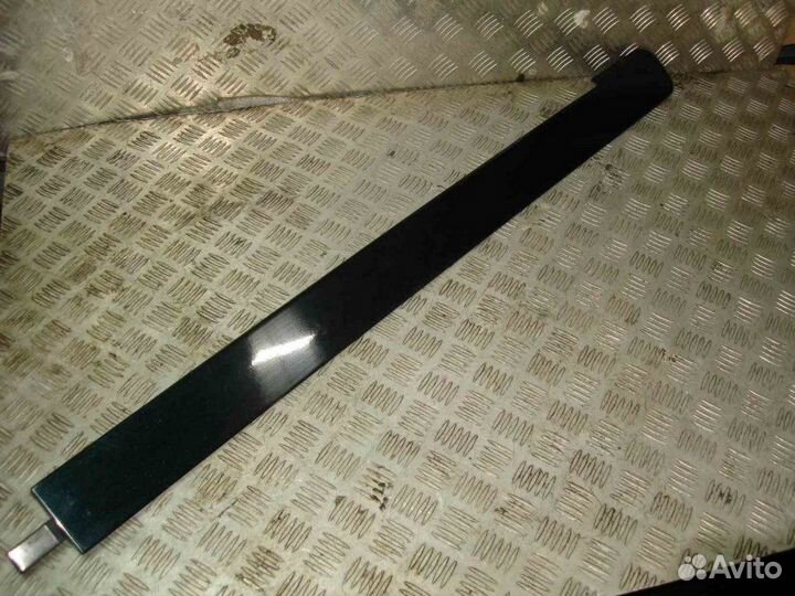 Молдинг Nissan Elgrand E51 2002-2010