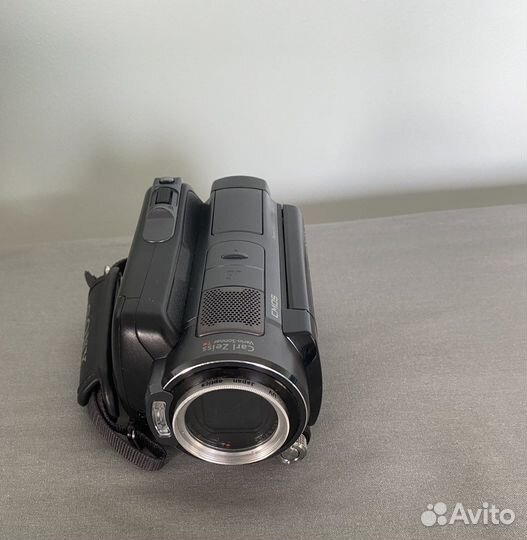 Видеокамера Sony HDR-SR11E