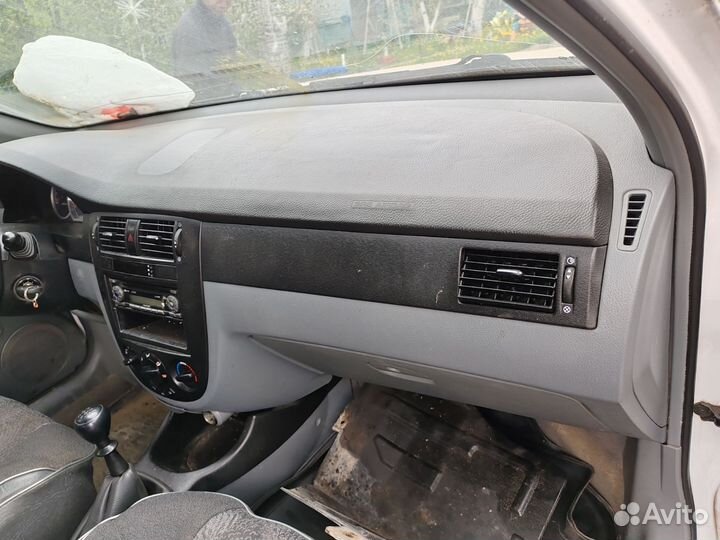 Торпеда шевроле лачетти