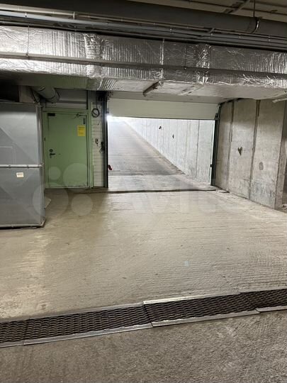 Машиноместо, 13 м²