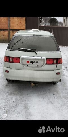 Фаркоп с розеткой Toyota Ipsum 96-01