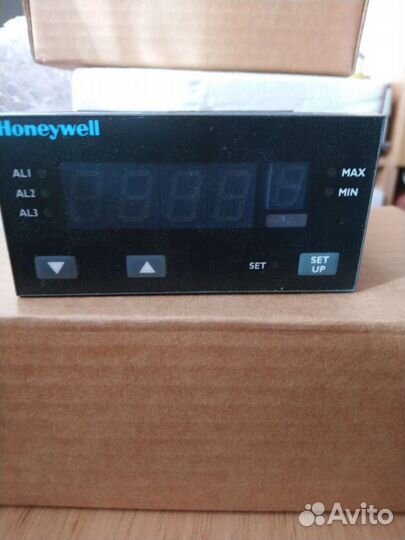 Универсальные контроллеры Honeywell