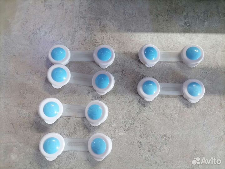 Фиксаторы дверей от детей