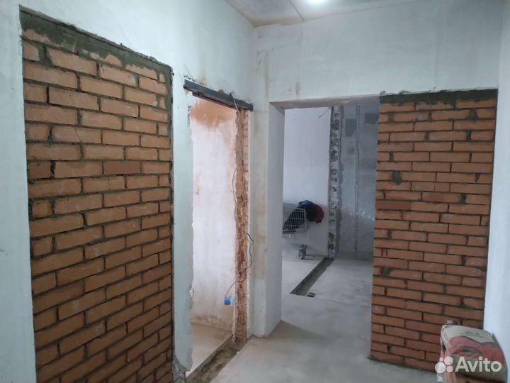 Демонтаж полов, стен, вывоз стяжка и др