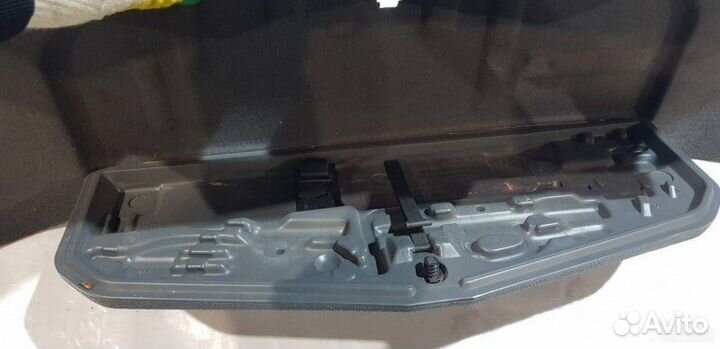 Обшивка крышки багажника Bmw 5 E39