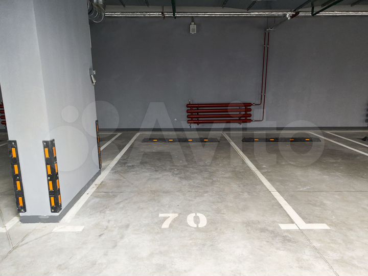 Машиноместо, 14 м²