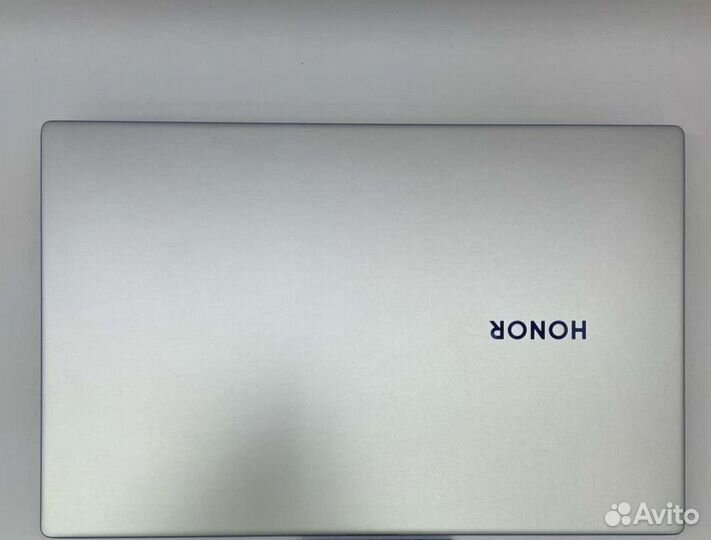 Honor MagicBook 15.6 (AMD Ryzen 7)
