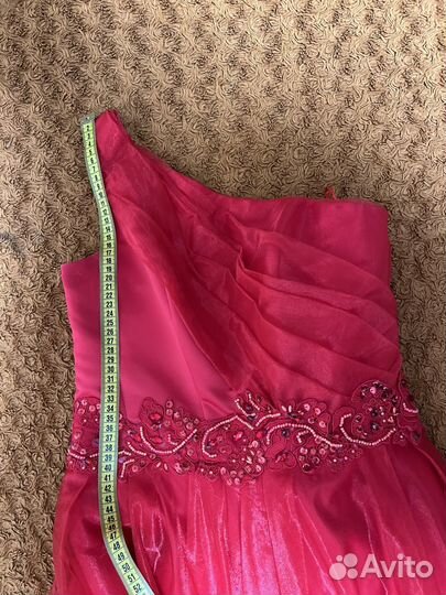 Вечернее платье в пол 46 размер