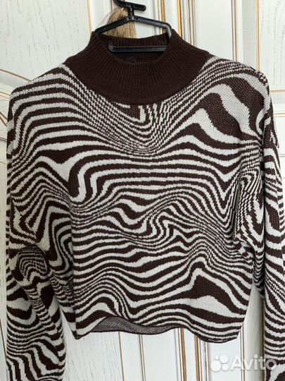 Свитер на девочку