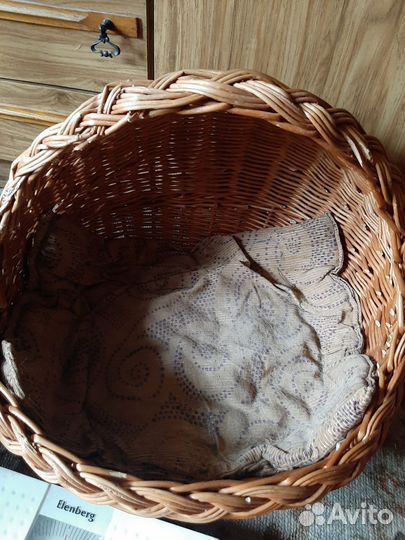 Корзина плетёная для животных