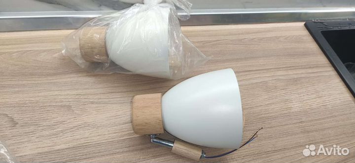 Настенный светильник бра белый