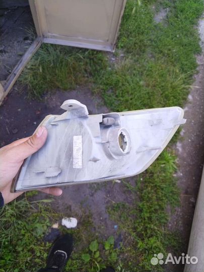 Поворотники на Toyota corona premio