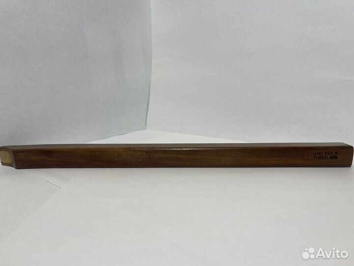 Винтажная резная деревянная флейта