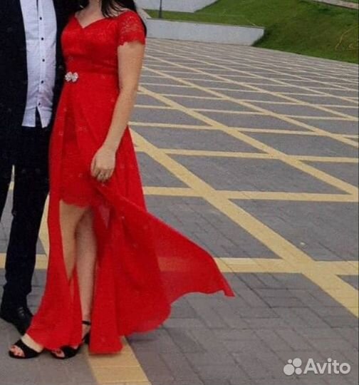 Вечернее платье