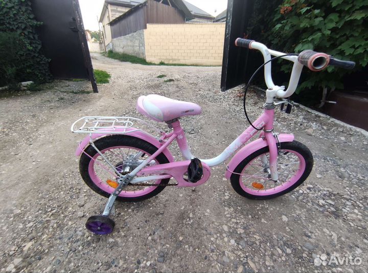 Розовый велосипед для девочек