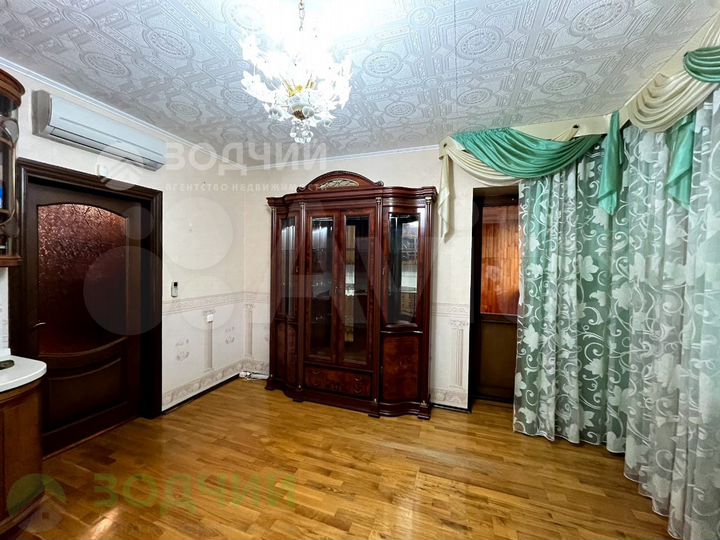 4-к. квартира, 137,1 м², 1/6 эт.