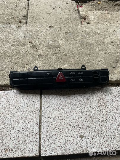 Переключатель на w639