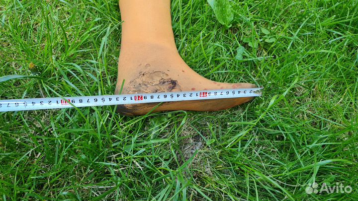 Протез на правую ногу. Привезу бесплатно