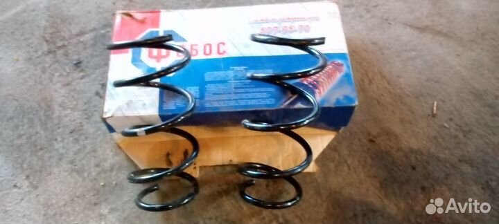 Пружины переднее на Рено Логан 1