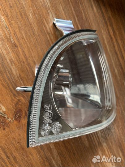 Фара поворотник