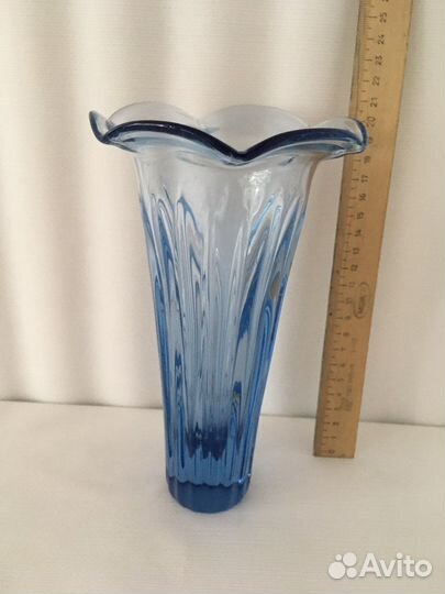 Ваза голубое стекло СССР