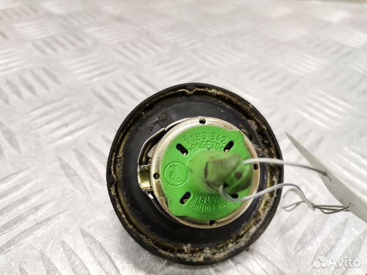 Пробка расширительного бачка BMW 5 E39 16111184731