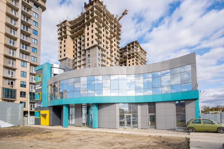 Сдам торговое помещение, 413.7 м²