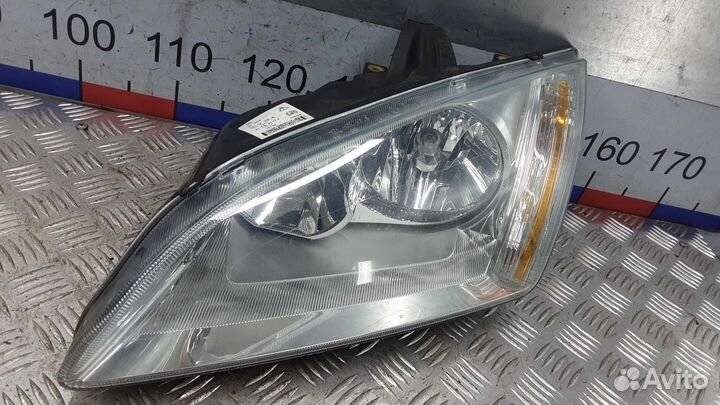 Фара Ford Focus 2 (2004-2011)