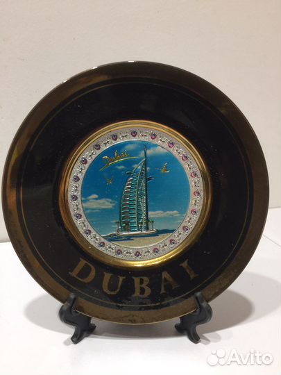 Настенная тарелка