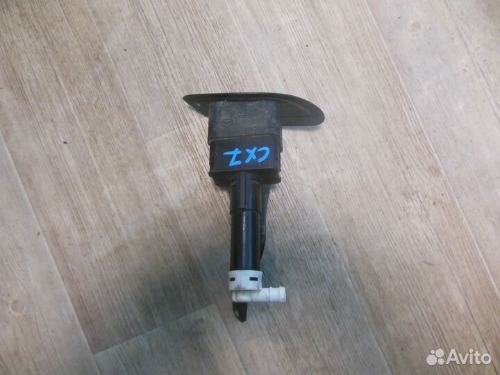Форсунка фароомывателя левая mazda CX7 2010