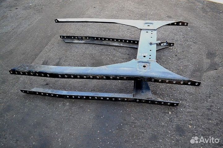 Траверса рамы iveco Stralis (01.02)