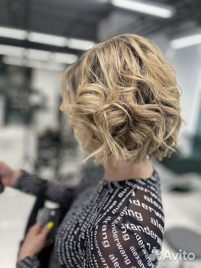 Стрижка и окрашивание волос